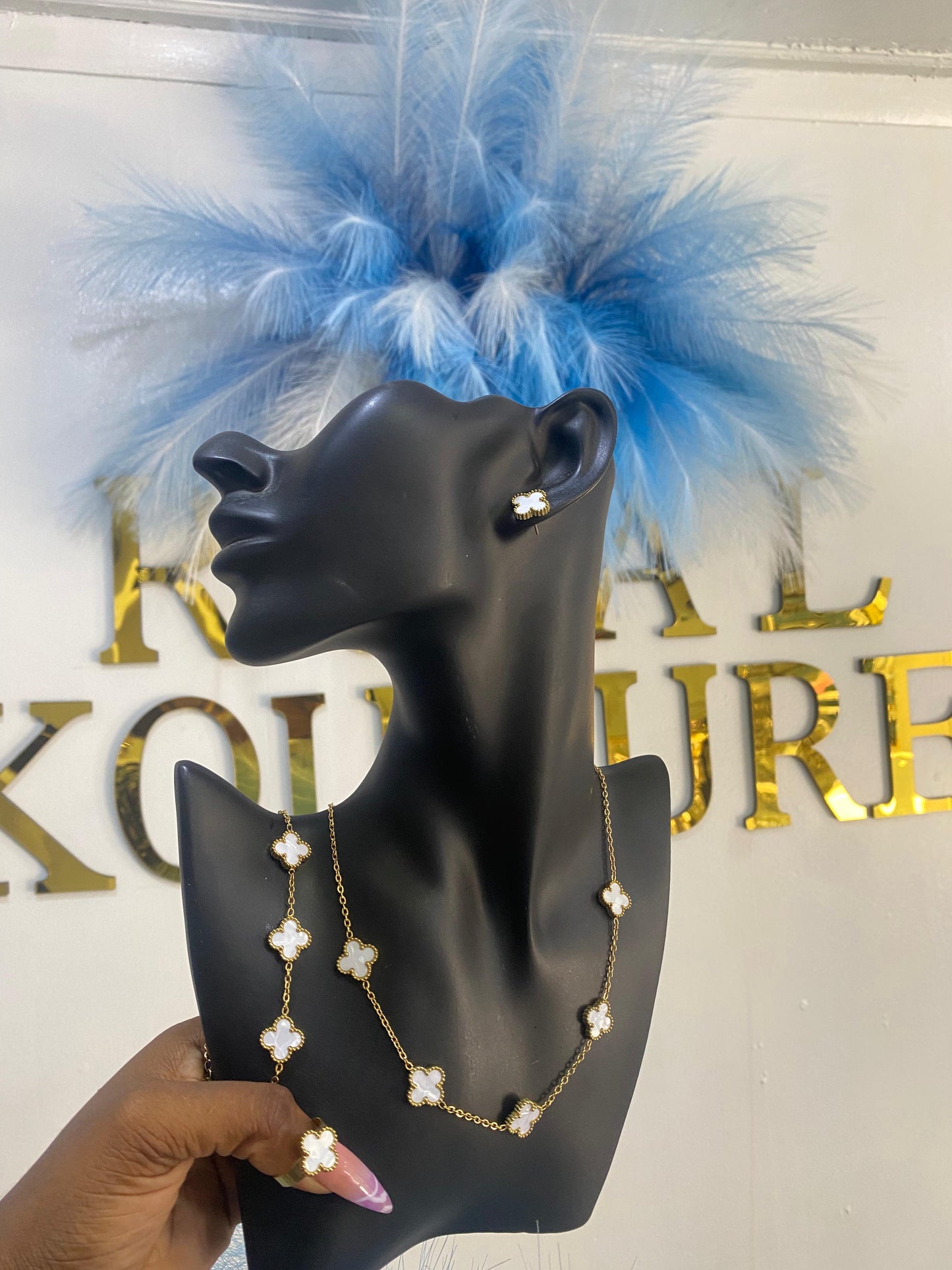 "Lavan" Vancleef Necklace Set