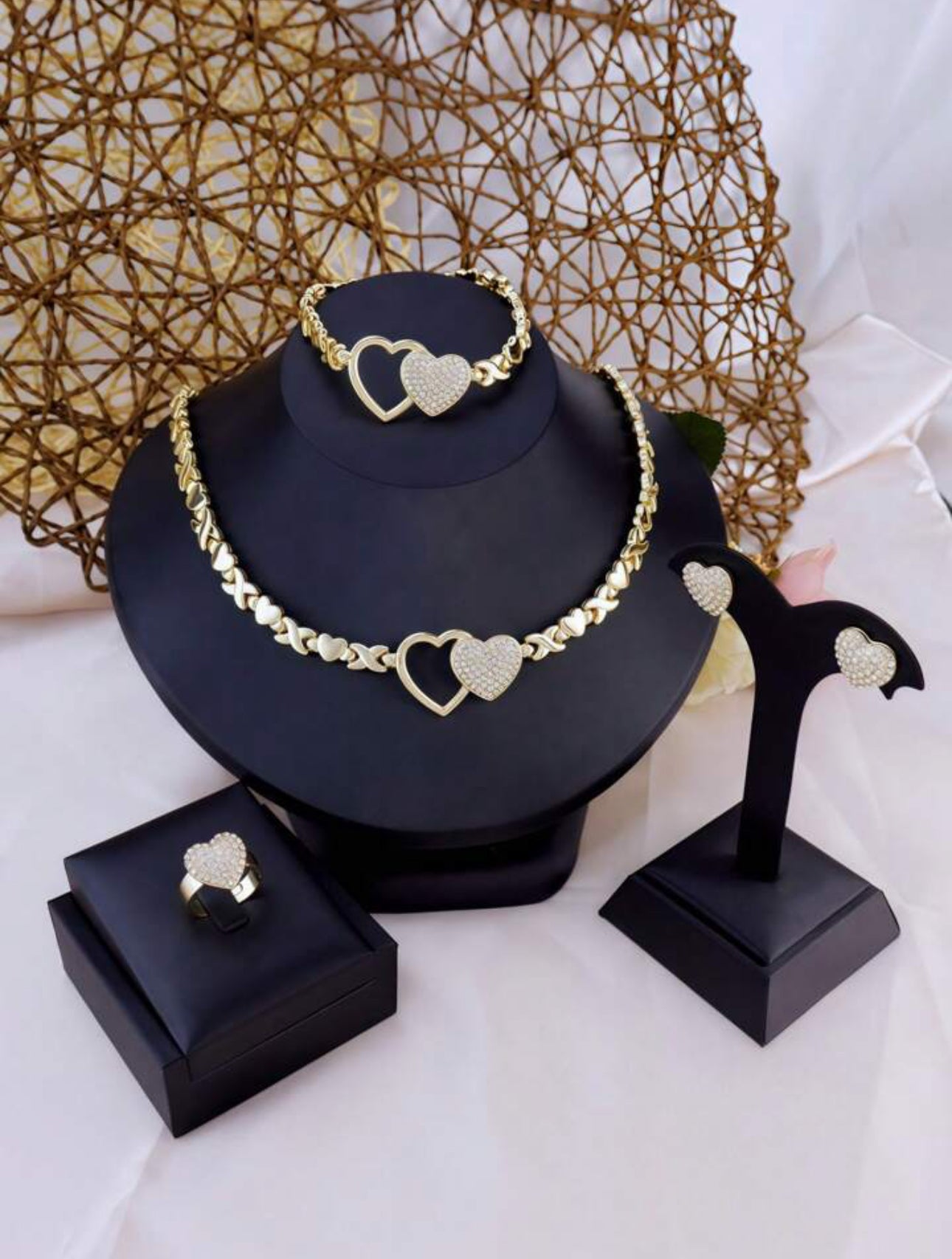 "Canz 2" 4 Pcs Necklace Set