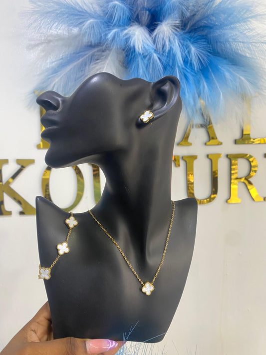 "Balia" Vancleef Necklace Set