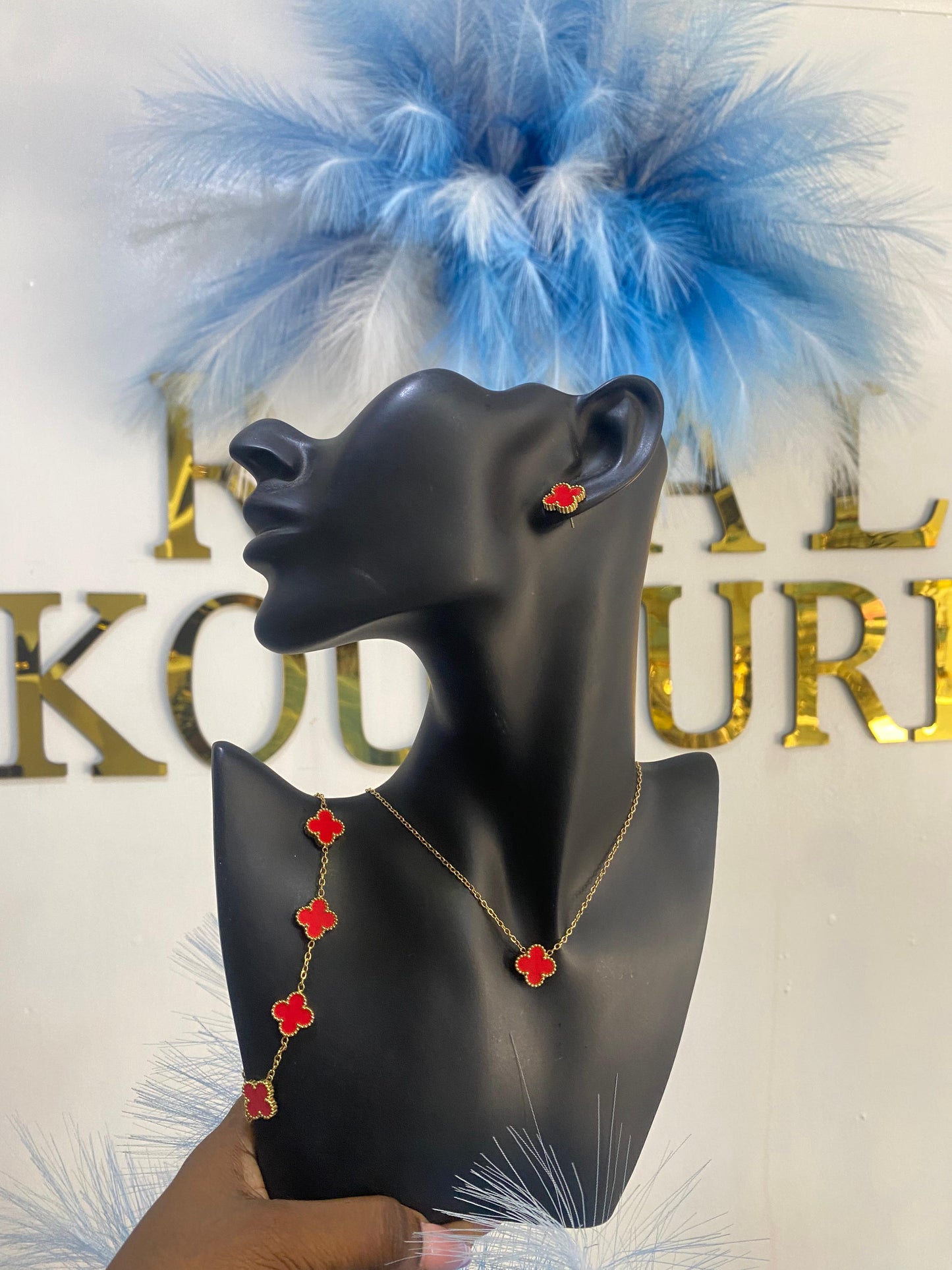 "Balia" Vancleef Necklace Set