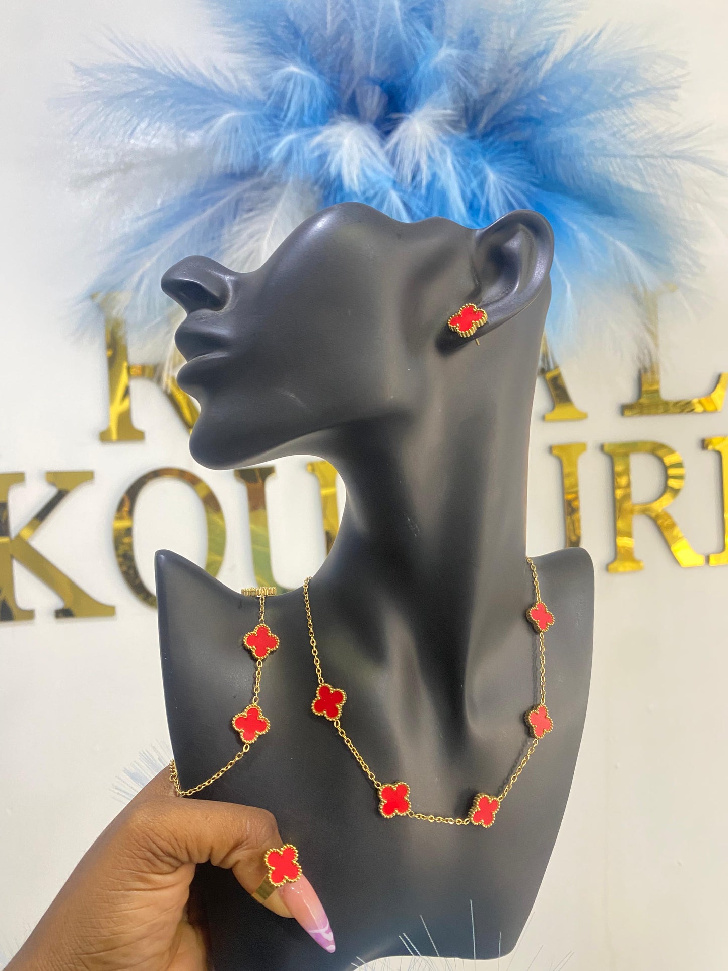 "Lavan" Vancleef Necklace Set