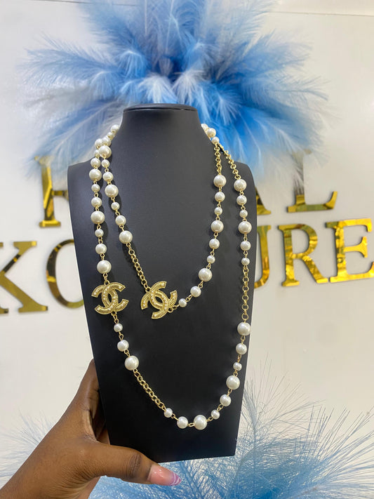 "Dea" CC Pearl Necklace