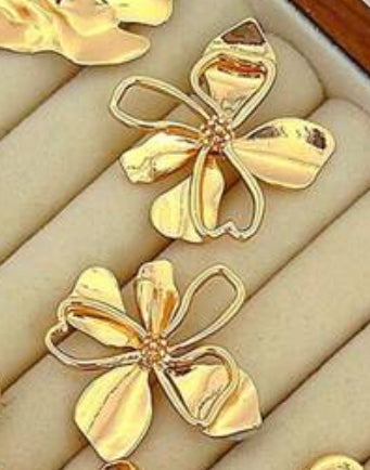 “Vikita 3” Earrings