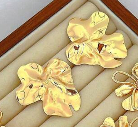 “Vikita 2” Earrings