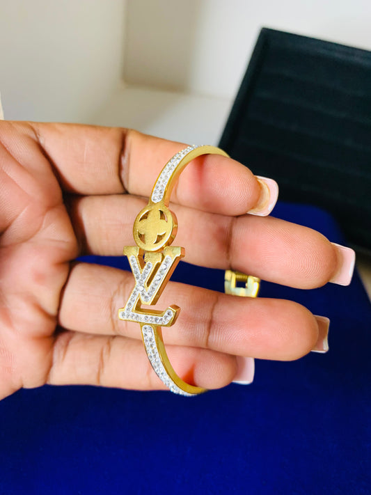 "Banks" LV Bracelets