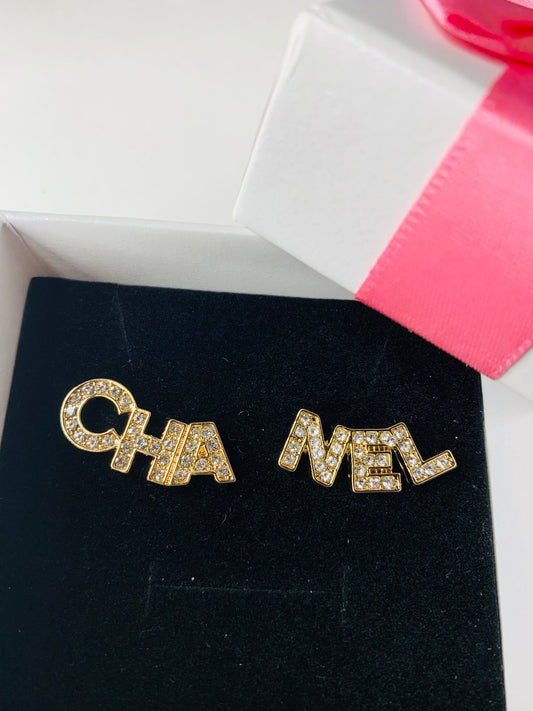 "Allison" CHANEL Studs